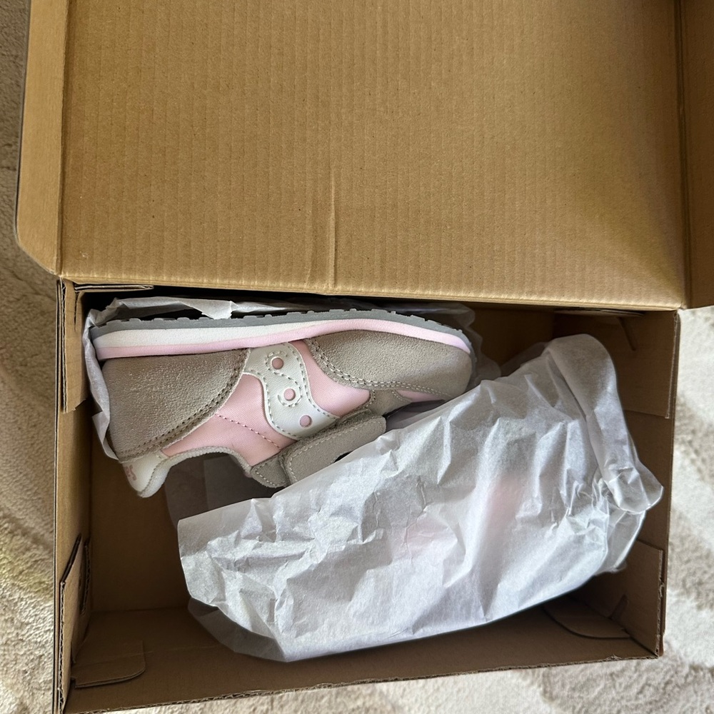 BNWT Saucony Pink Toddler Sneakers sz 7.5